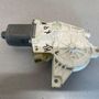 MERCEDES-BENZ M-Class W164 (2005-2011) Motor regulátora okna ľavých predných dverí A2518200742 22212001