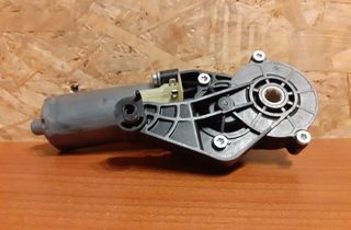 MERCEDES-BENZ C-Class W203/S203/CL203 (2000-2008) Motor ovládania pravého predného sedadla 0390203207,82064802,#1440 11756735