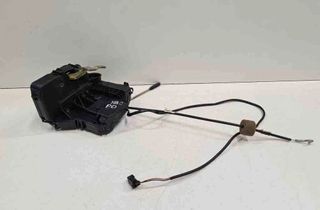 MERCEDES-BENZ C-Class W203/S203/CL203 (2000-2008) Pravý predný dverový zámok 32718133