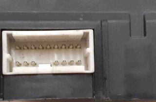 MITSUBISHI Outlander 2 generation (2005-2013) Poistková skrinka 00249043,E6116RAI,8637A318 32721618