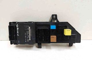 OPEL Vectra C (2002-2005) Poistková skrinka 13181983,13168781 32728448