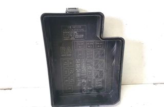 TOYOTA RAV4 4 generation (XA40) (2012-2018) Крышка блока предохранителей 8266242350 30622780