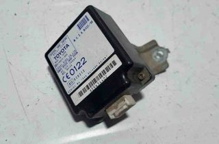 TOYOTA Yaris Verso 1 generation (1999-2006) Iné riadiace jednotky 825634402,8974152021,619825000 32617108