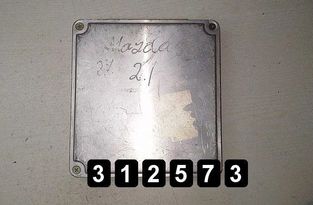 MAZDA 929 HC (1987-1992) Riadiaca jednotka motora 28674903