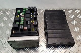 CHRYSLER Voyager 5 generation (2007-2020) Poistková skrinka 64469H,P05144509AF,05144579AC 32148009