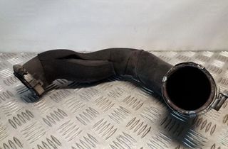 AUDI A5 8T (2007-2016) шланг радиатора интеркулера 32151173