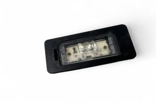 BMW 3 Series E90/E91/E92/E93 (2004-2013) Svetlá pre evidenčné čísla 63267193293 31681233