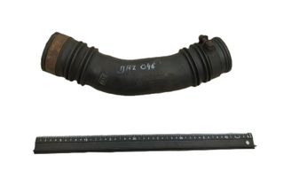 IVECO EuroCargo I-III (1991-2015) шланг радиатора интеркулера 500399004,57965 32825236