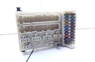 FORD Mondeo 1 generation (1993-1996) Poistková skrinka 93BG14A073ED 20336346