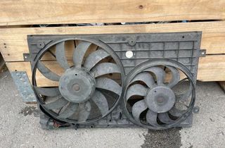 VOLKSWAGEN Passat B6 (2005-2010) Motorový chladiaci ventilátor Radiátor 1K0121207 32197169