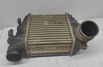 VOLKSWAGEN Golf 4 generation (1997-2006) Intercooler radiátor 1J0145803 31536551