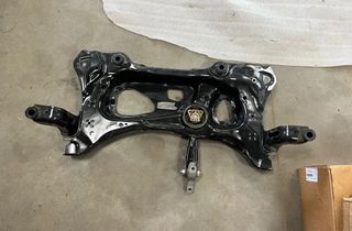 AUDI Q3 8U (2011-2020) Predný zavesenie podvozku 5Q0199315 26083590