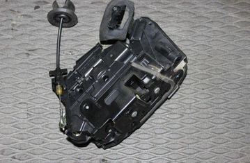 VOLKSWAGEN Golf 7 generation (2012-2024) Pravý predný dverový zámok 5K1837016E 31943201