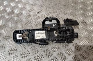 MERCEDES-BENZ GLE W166 (2015-2018) Pravé predné dvere vnútorný rám rukoväte A2047602634 24697033