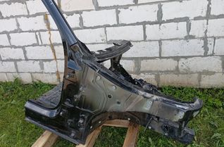 BMW X5 G05/G18 (2018-2024) Передняя правая четверть 30721387