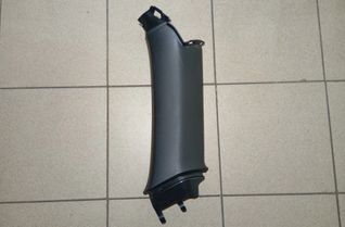 VOLVO XC60 2 generation (2017-2024) Ľavý zadný stĺpik ozdobného lemu 31425699 33056019