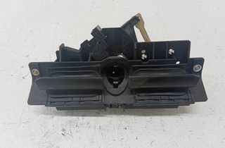 AUDI A3 8L (1996-2003) Rukoväť na zadnej klapke 8D9827565A 32407323