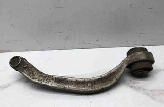 AUDI A4 B8/8K (2011-2016) Predné ramená Wishbone 32605532