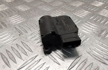 VOLKSWAGEN Golf 6 generation (2008-2015) Interior Heater Flap Motor Actuator 1K0907511J 28377933