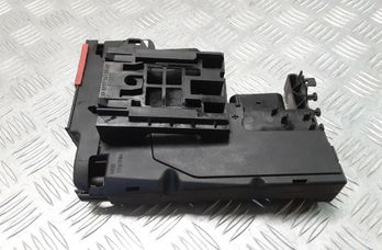 MERCEDES-BENZ C-Class W204/S204/C204 (2004-2015) Fuse box A2075401850 28404654