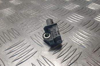 CHRYSLER Voyager 5 generation (2007-2020) Rear Right Impact Sensor 04896011AB 28439238