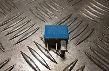 LEXUS NX 1 generation (2014-2021) Relé 9098702027 30015147