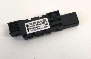 VOLKSWAGEN Touareg 1 generation (2002-2010) Left Side Impact Sensor 7L0909606D 31270074