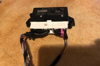 VOLKSWAGEN T-Roc 1 generation (2017-2024) PDC jednotka na kontrolu vzdialenosti pri parkovaní 13791053