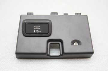 BMW 4 Series G22, G23, G26 (2020-2023) USB 8711939,6807232 30033820