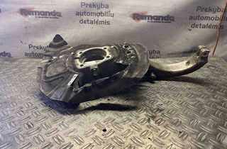 BMW X5 E70 (2006-2013) Pravý predný náboj kolesa 16193510,31216773784 31581195