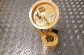 BMW X4 F26 (2014-2018) V nádrži palivové čerpadlo 7216526 31585377