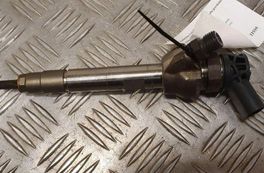 BMW X4 F26 (2014-2018) Palivový vstrekovač 0445110743 31595827