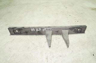 AUDI A4 B8/8K (2011-2016) Stredový držiak nárazníka vzadu 8K9807861 17620227