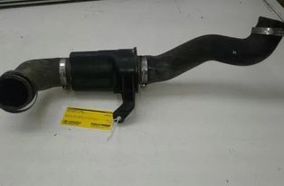 MINI Cabrio R57 (2008-2015) Ľavá strana medzichladiča hadica 1371275307505,13712753075 14961350