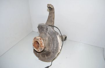 BMW 5 Series F10/F11 (2009-2017) Pravý predný náboj kolesa 31216775770,31214082760,4082760,6775972,31126775972,6794204,31126794204,31128873900,8873900,6872888,31206872888,6775770 31467827