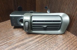 VOLVO S60 1 generation (2000-2009) Otvory na vetranie na prístrojovej doske 9158449 13902652