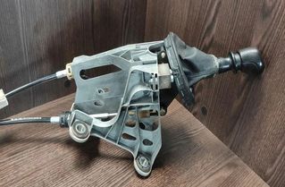 VOLKSWAGEN Transporter T5 (2003-2015) Mechanizmus výberu prevodovky 7H0711061C,7H1711877R 27328345