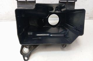 MERCEDES-BENZ E-Class W213/S213/C238/A238 (2016-2024) Kryt poistkovej skrinky A2135400124 31135827