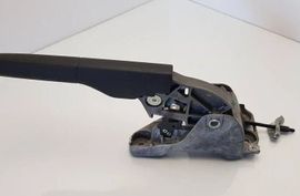 VOLKSWAGEN Golf 5 generation (2003-2009) Mechanizmus parkovacej brzdy 1K0711303H 31118418