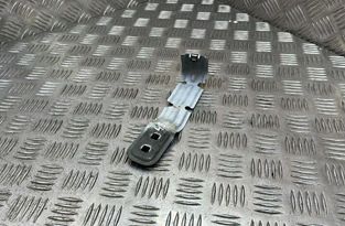 BMW X3 F25 (2010-2017) Predný pravý držiak blatníka R05L 31844232