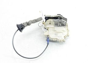 AUDI A3 8V (2012-2020) Pravý predný dverový zámok 8x1837016a 31635021