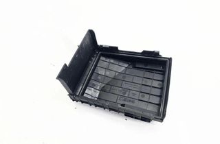 VOLKSWAGEN Golf 8 generation (2019-2023) Kryt poistkovej skrinky 1k0937132f 31635876