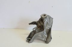 AUDI A4 B9/8W (2015-2024) Držiak motora na ľavej strane 4M0199307AD 12059170