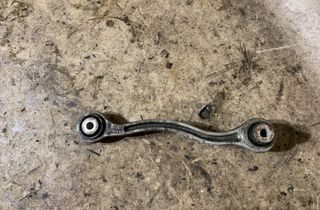 MERCEDES-BENZ C-Class W204/S204/C204 (2004-2015) Ľavé zadné rameno závesu 20402 32984418