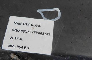 MAN TGX (2007-present) 1 generation (2006-2009) Blatník predného kolesa 30662366