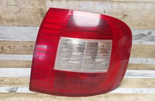 FIAT Multipla 1 generation (1999-2010) Pravé zadné svetlo 27550202 30753165