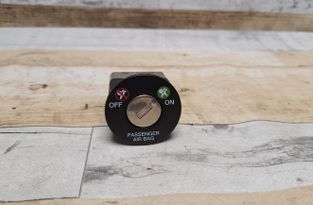 HYUNDAI Grandeur TG (2005-2011) SRS Switch 32782560