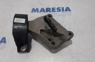 RENAULT Clio 4 generation (2012-2020) Left Side Engine Bracket 112844547R,113758313R,113752043R 26974904