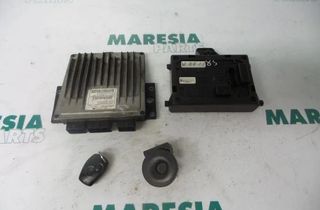 RENAULT Clio 3 generation (2005-2012) Riadiaca jednotka motora 8200399038,8200513163,R0410B034A,7711497049,7711497216 27656209