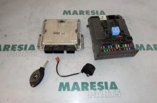 CITROËN C8 1 generation (2002-2014) Riadiaca jednotka motora 9646850580,6580S4,0281011968,9659520180,1940EX,00001940EX,1940EV,1940EW 27758127